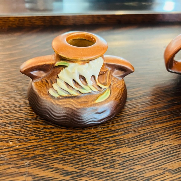 Roseville basin and candle sticks - Picture 2 of 11